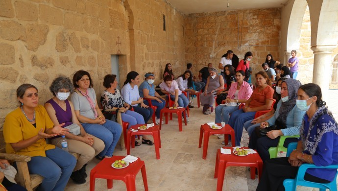 690x390cc-mrd-07-08-2021-hdp-kadin-bulusmasi-mardin1