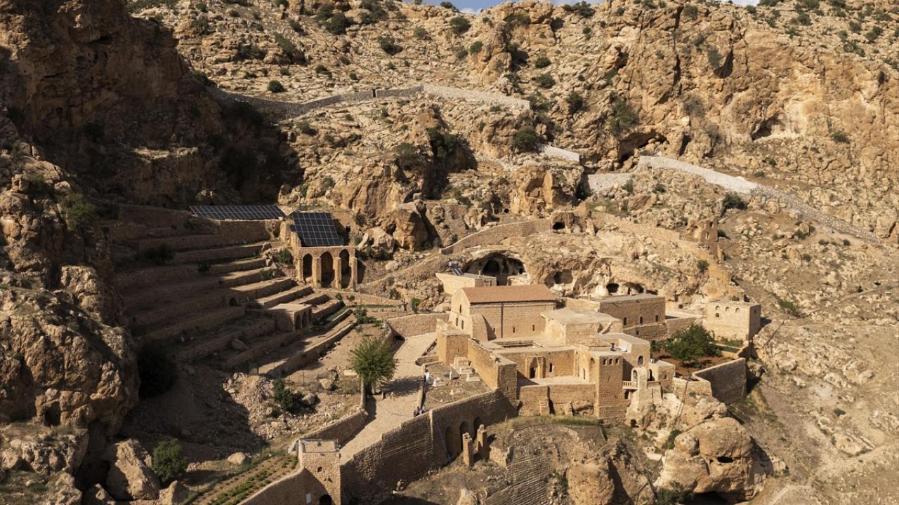 Mor Augin Manastırı